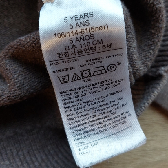 Gap (v)guc Mickey sweater 5t - Picture 9 of 16